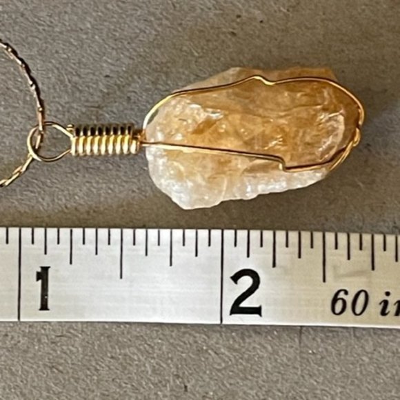Citrine Caged Pendant Hanging from an 24" 80's Gold Faux Chain, Classic - Picture 7 of 9